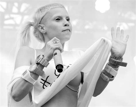 Yolandi Visser Naked (NSFW)